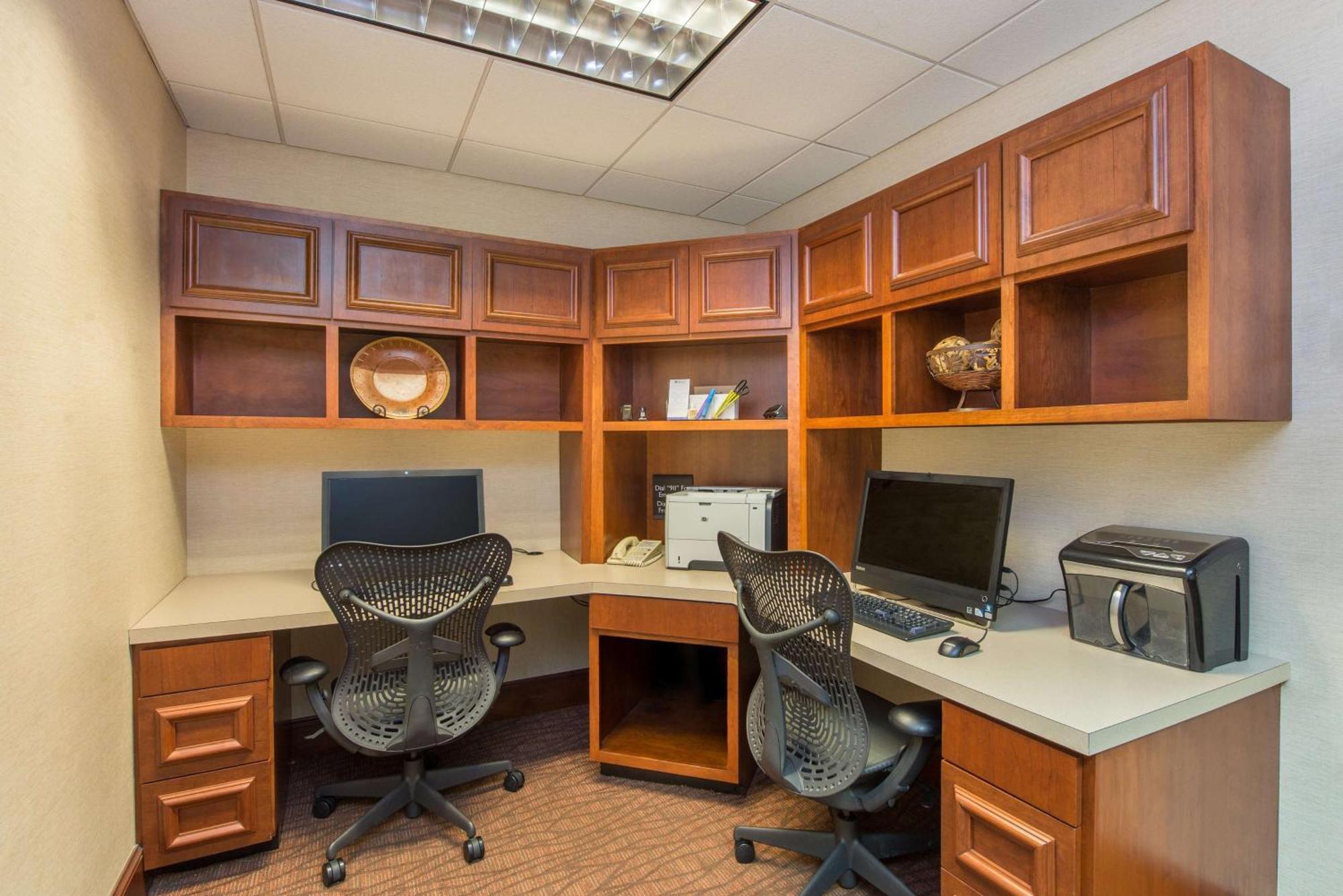 Hilton Garden Inn Fishkill Esterno foto
