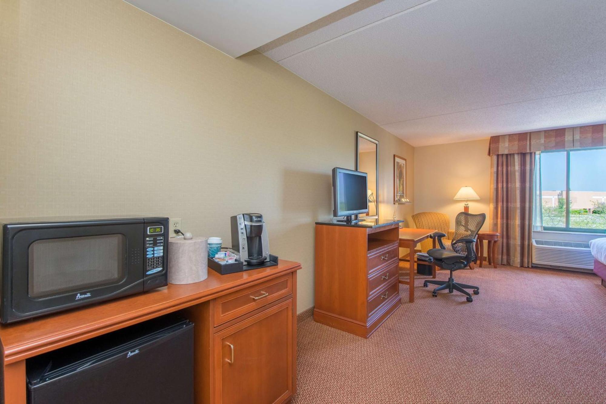 Hilton Garden Inn Fishkill Esterno foto