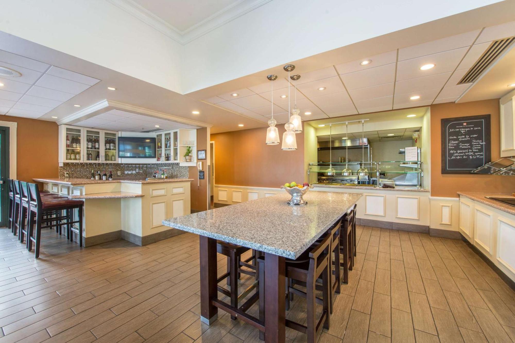 Hilton Garden Inn Fishkill Esterno foto
