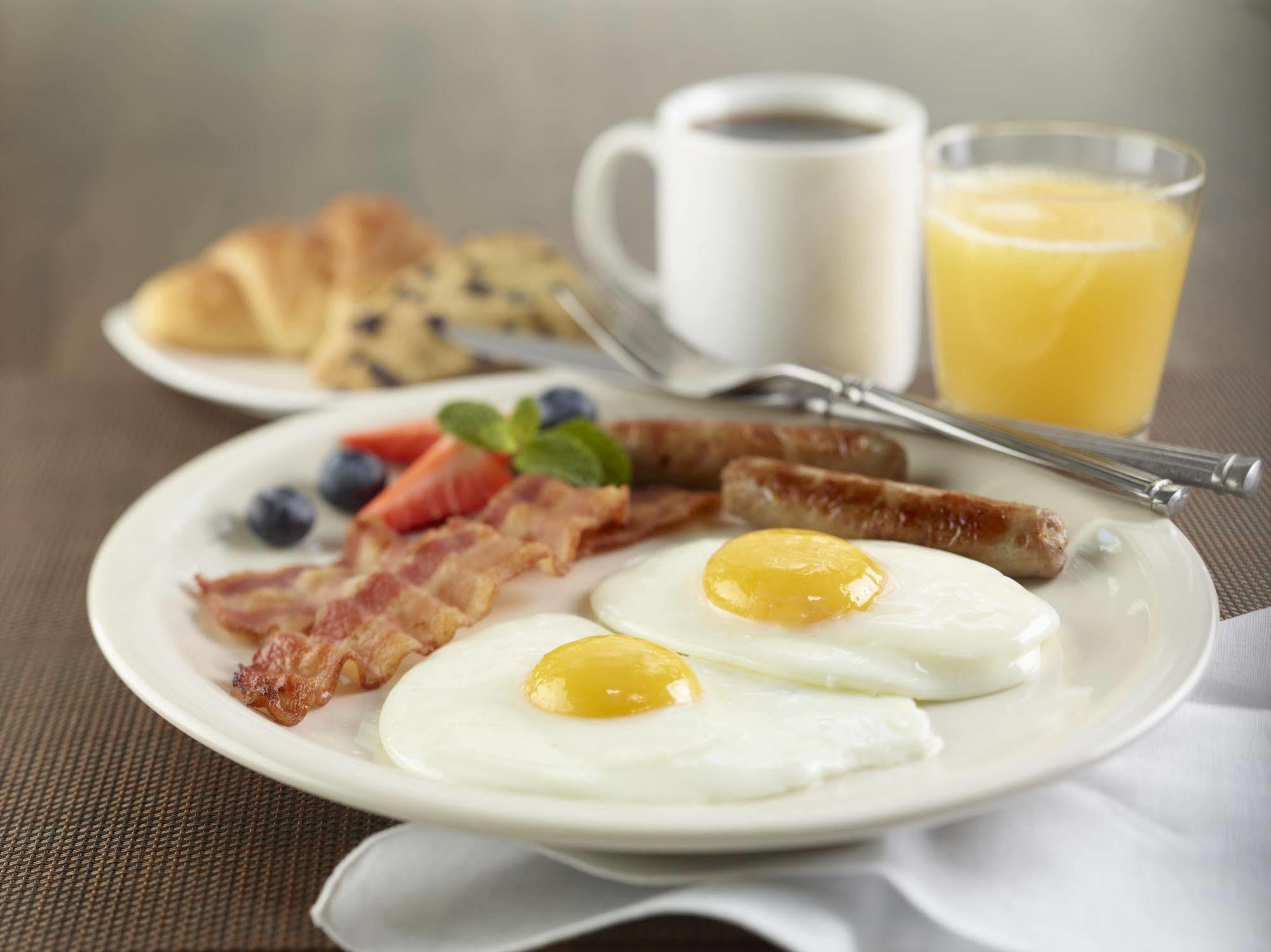 Hilton Garden Inn Fishkill Esterno foto